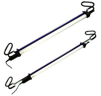 Lámpara portátil fluorescentes extensible, con mango de acero inoxidable.